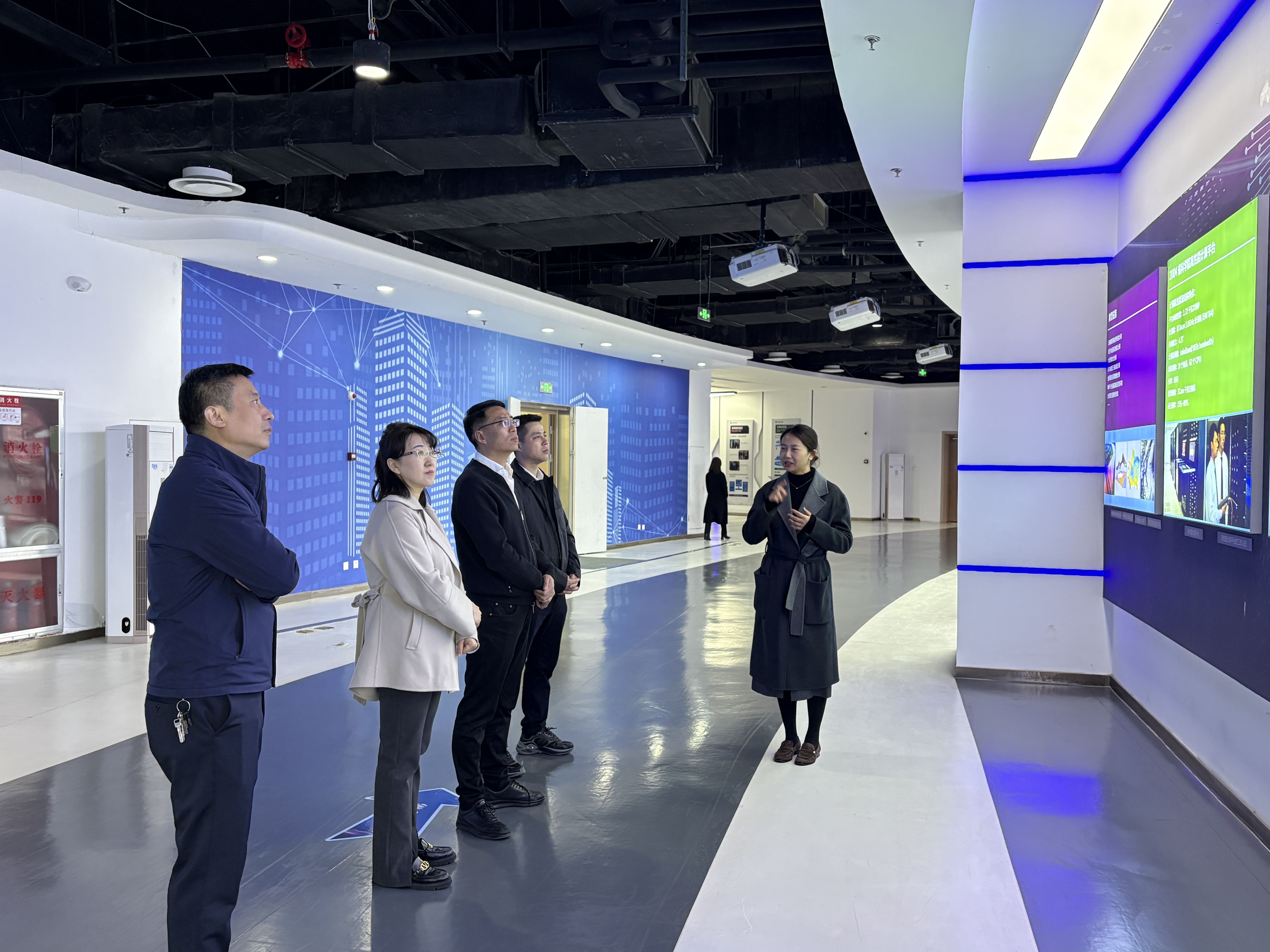 山东第一医科大学附属内分泌与代谢病医院赴国家超级计算济南中心参观交流